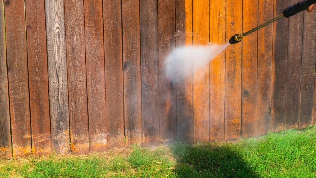 fence cleaning
